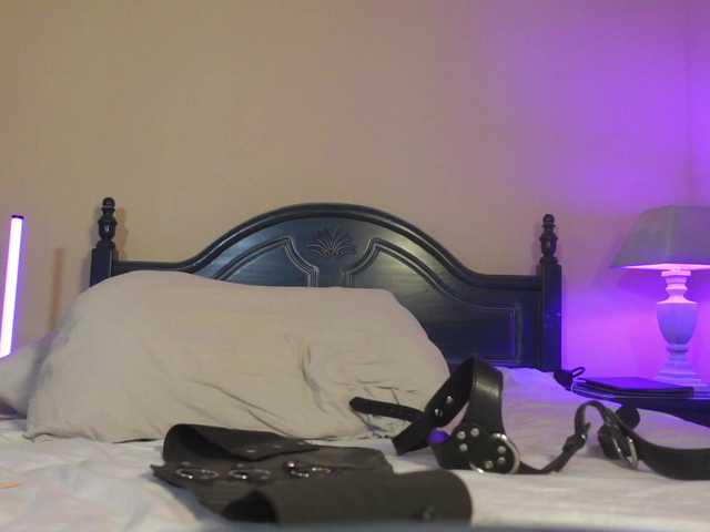 Milagoddesss live cam on BongaCams