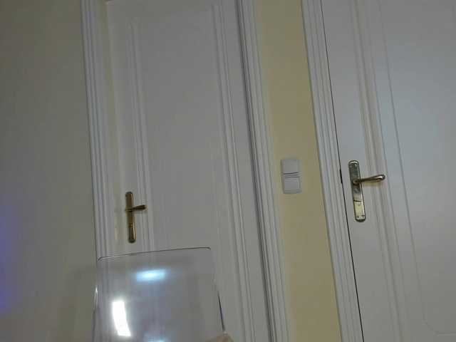 Milagoddesss live cam on BongaCams