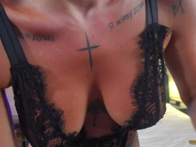 Milagoddesss live webcam show