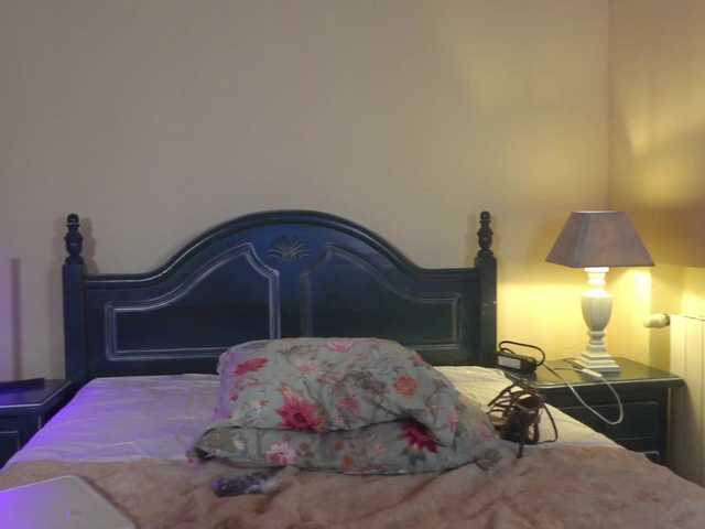 Milagoddesss live cam on BongaCams