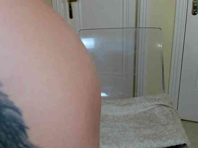 Milagoddesss webcam