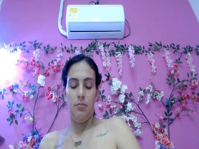 kasandracute18 live cam on BongaCams