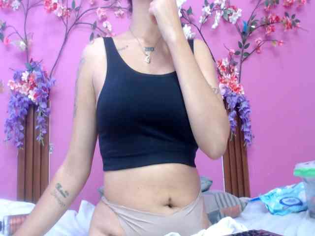 kasandracute18 webcam