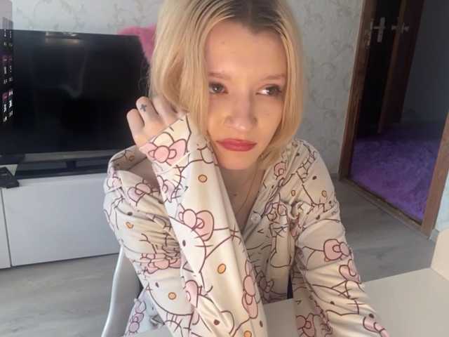 JorniChou live cam on BongaCams