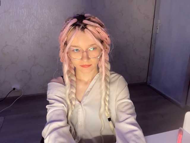 JorniChou live cam on BongaCams
