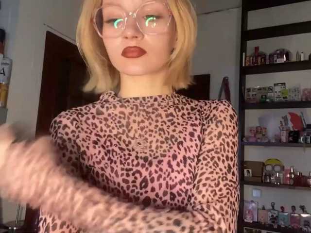 JorniChou live cam on BongaCams