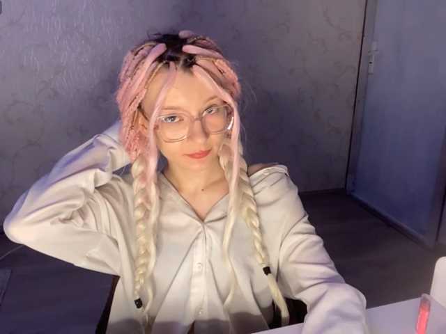 JorniChou live cam on BongaCams