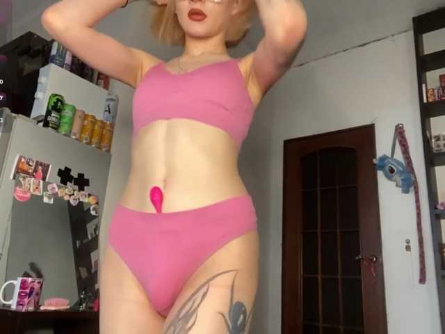 JorniChou live cam on BongaCams
