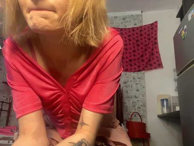 JorniChou live cam on BongaCams