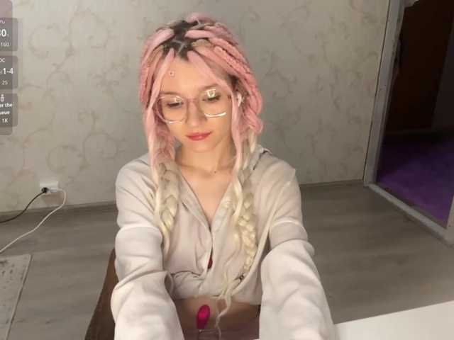 JorniChou live cam on BongaCams