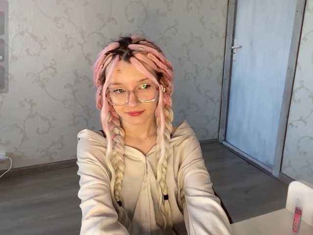 JorniChou live cam on BongaCams