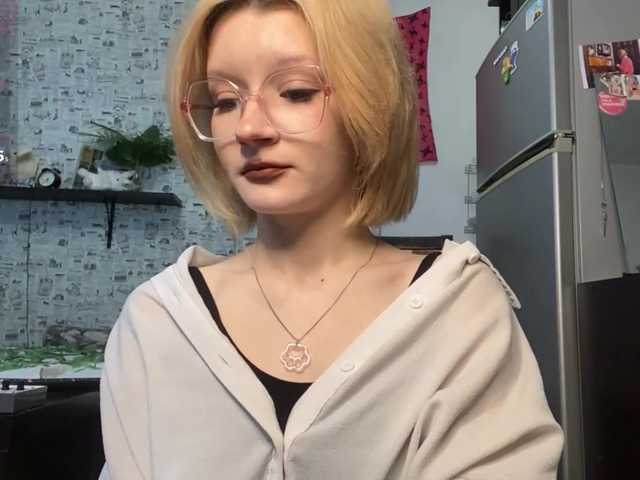 JorniChou live cam on BongaCams