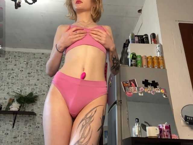 JorniChou live cam on BongaCams