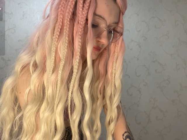 JorniChou live cam on BongaCams