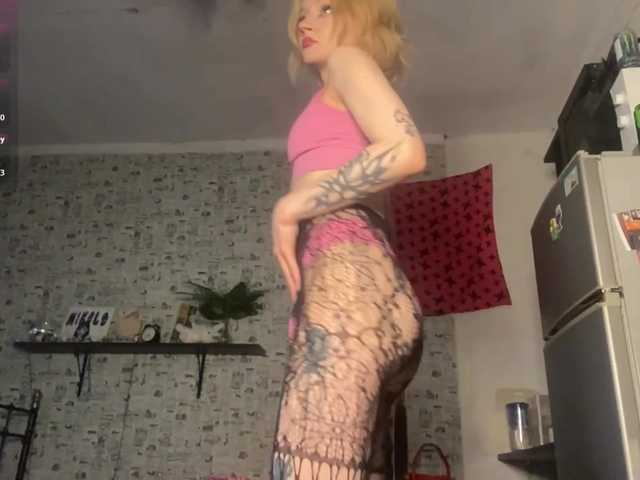 JorniChou live cam on BongaCams