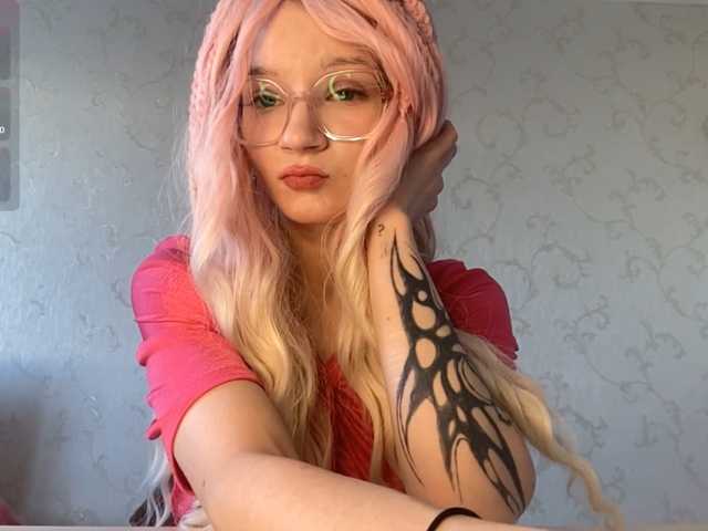JorniChou live cam on BongaCams