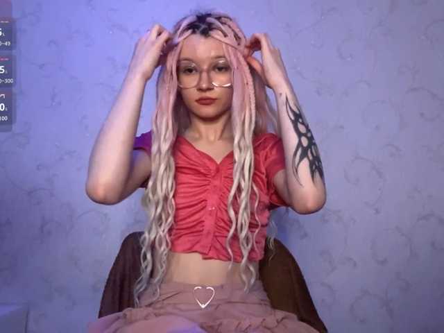 JorniChou live cam on BongaCams