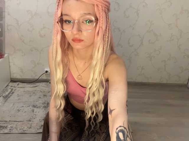 JorniChou live cam on BongaCams
