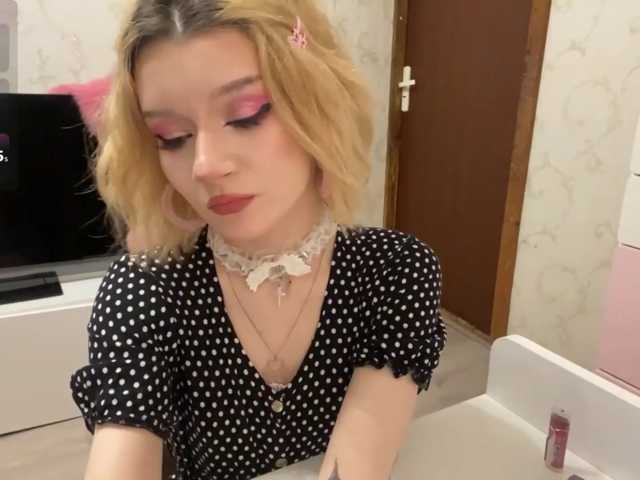 JorniChou live cam on BongaCams