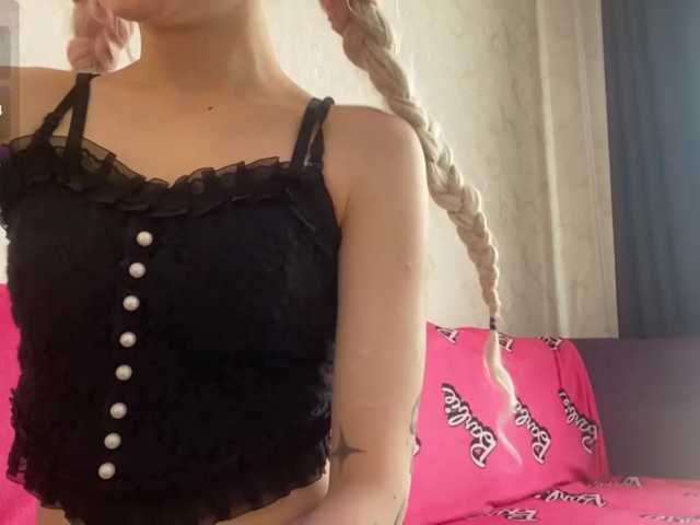 JorniChou live cam on BongaCams