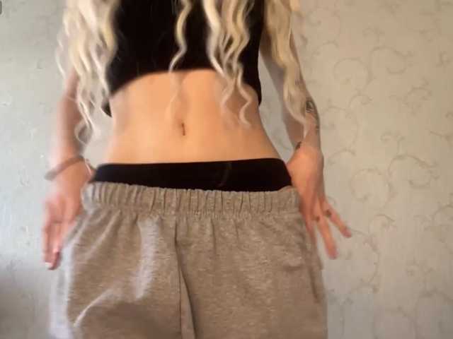 JorniChou live cam on BongaCams