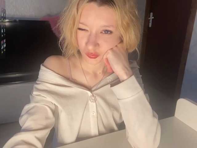 JorniChou live cam on BongaCams