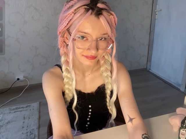 JorniChou live cam on BongaCams