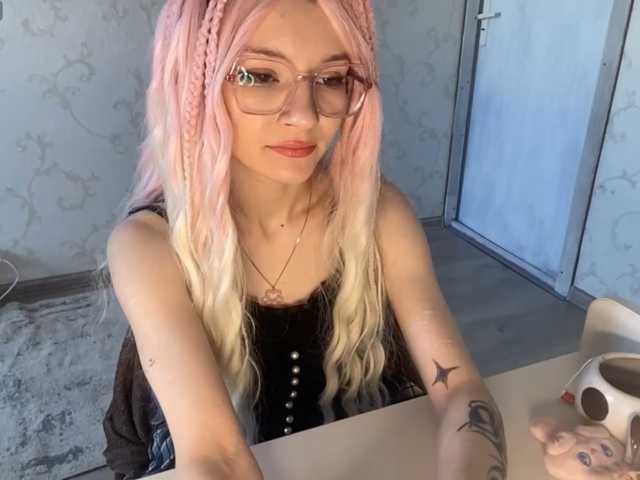 JorniChou live cam on BongaCams