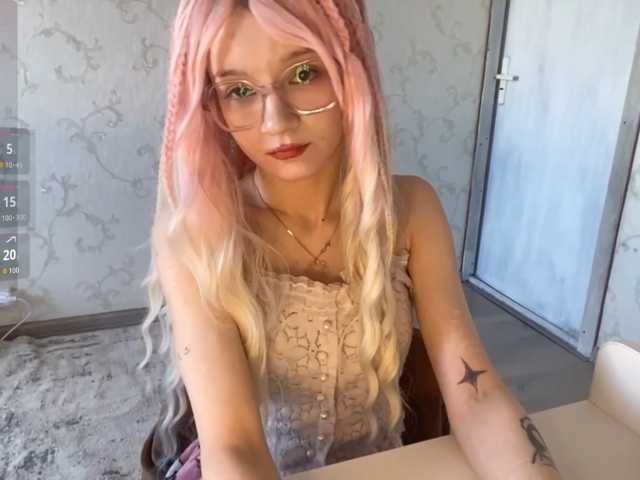 JorniChou live cam on BongaCams