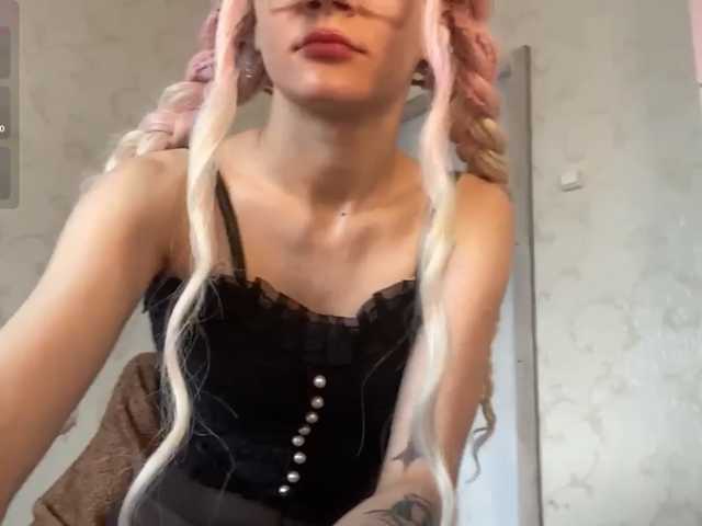 JorniChou live cam on BongaCams