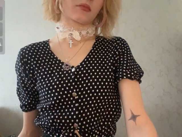 JorniChou live cam on BongaCams