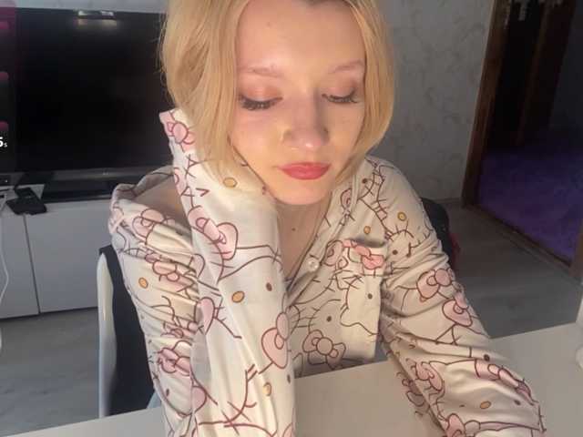 JorniChou live cam on BongaCams