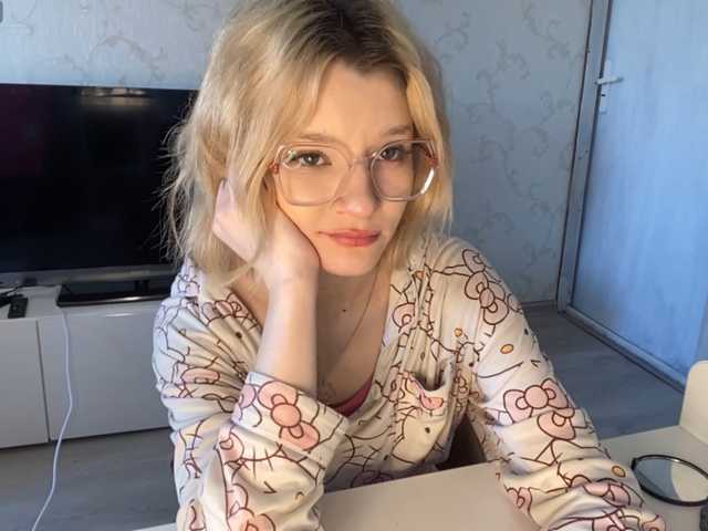 JorniChou live cam on BongaCams