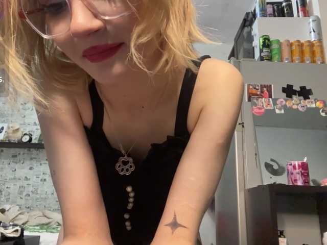 JorniChou live cam on BongaCams