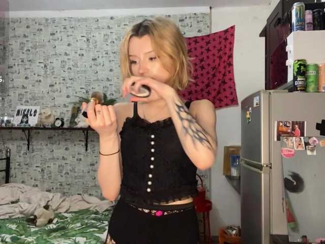 JorniChou live cam on BongaCams