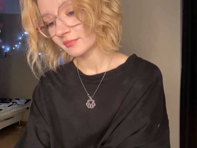 JorniChou live cam on BongaCams