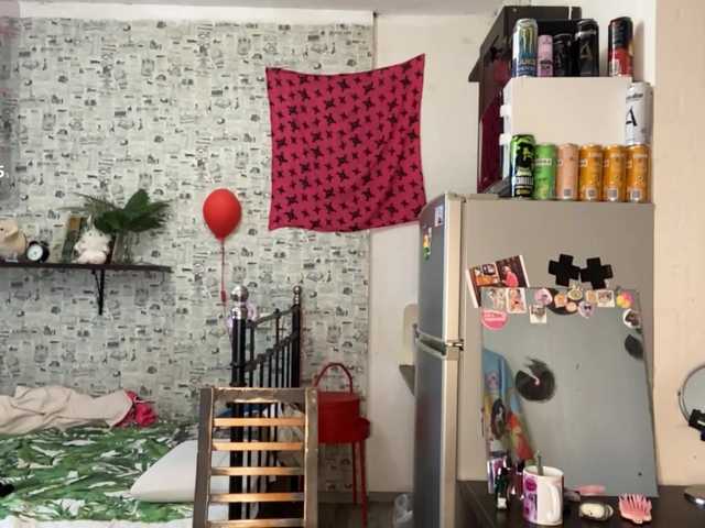 JorniChou live cam preview