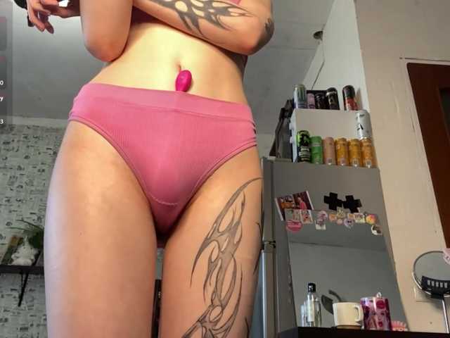JorniChou live cam on BongaCams
