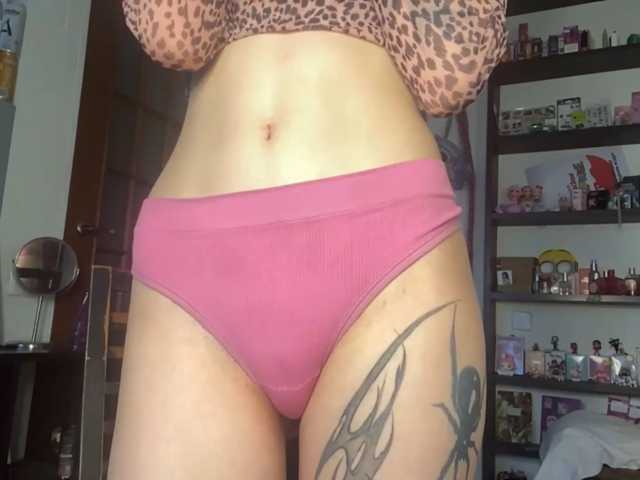 JorniChou live cam preview