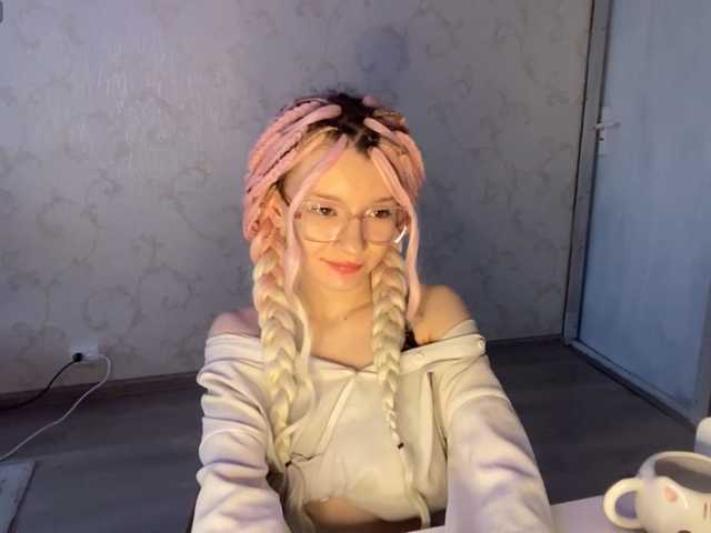 JorniChou live cam on BongaCams