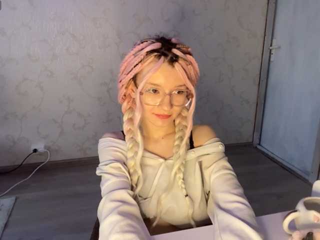 JorniChou live cam on BongaCams