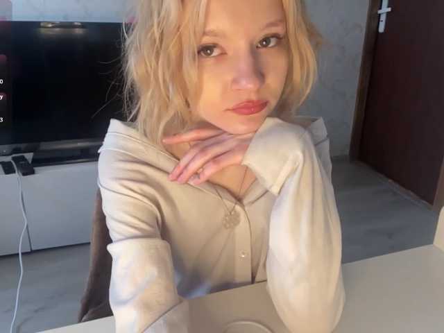 JorniChou live cam on BongaCams
