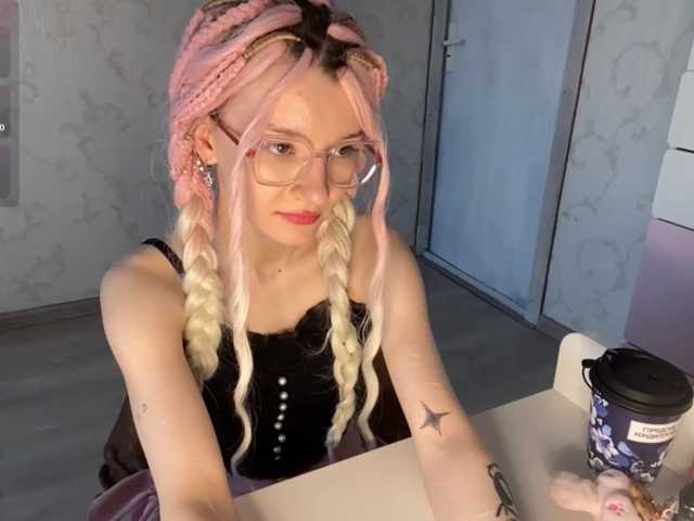 JorniChou live cam on BongaCams