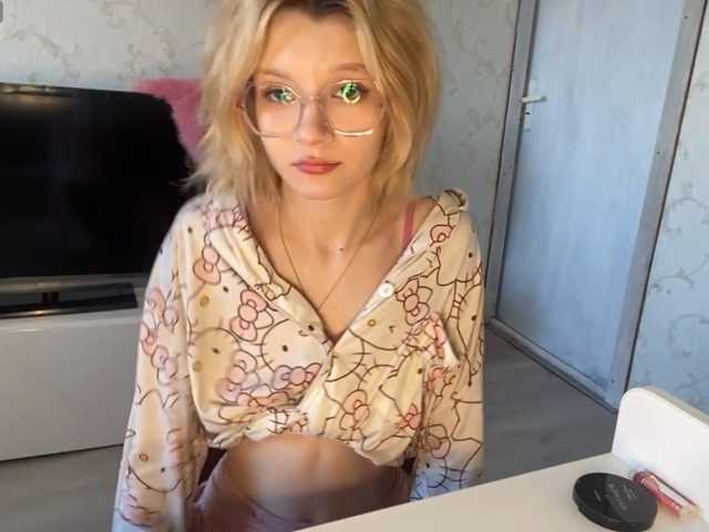 JorniChou, en directo ahora en BongaCams