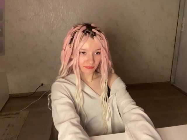 JorniChou live cam on BongaCams