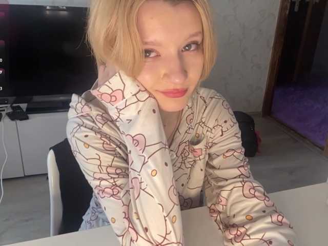 JorniChou live cam on BongaCams