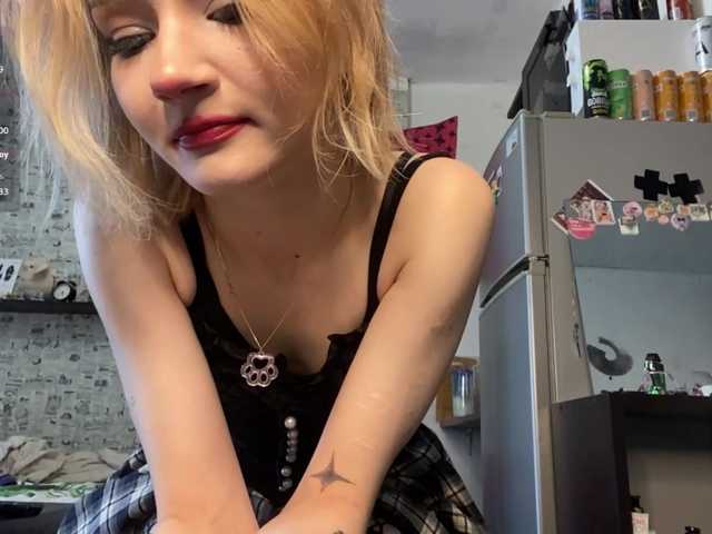 JorniChou live cam on BongaCams
