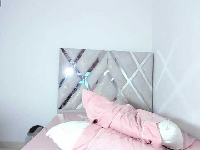 Camilasalas live cam on BongaCams