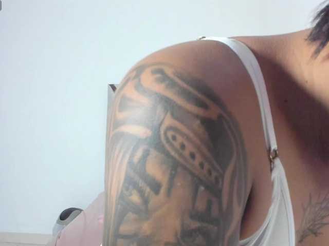 Camilasalas live cam on BongaCams