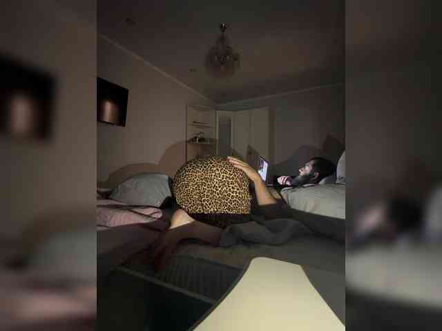 LoveCoupleSecret webcam